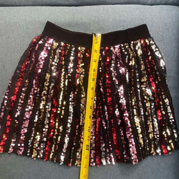 Sparkly Skirt Girl - Picture 5 of 5